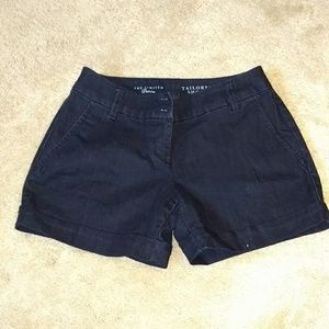 Dark Tailored Short